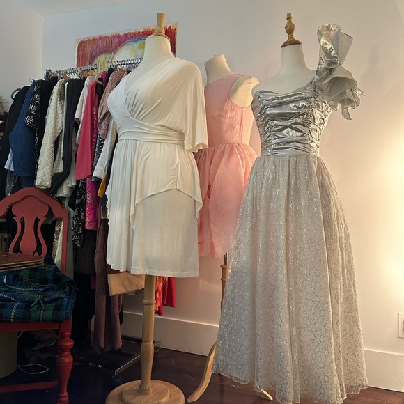 Algo Dresses & Skirts - Glamorous Silver One-Shoulder Gown